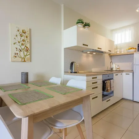 1bdr El Dorado Ocean View Americas アパート
